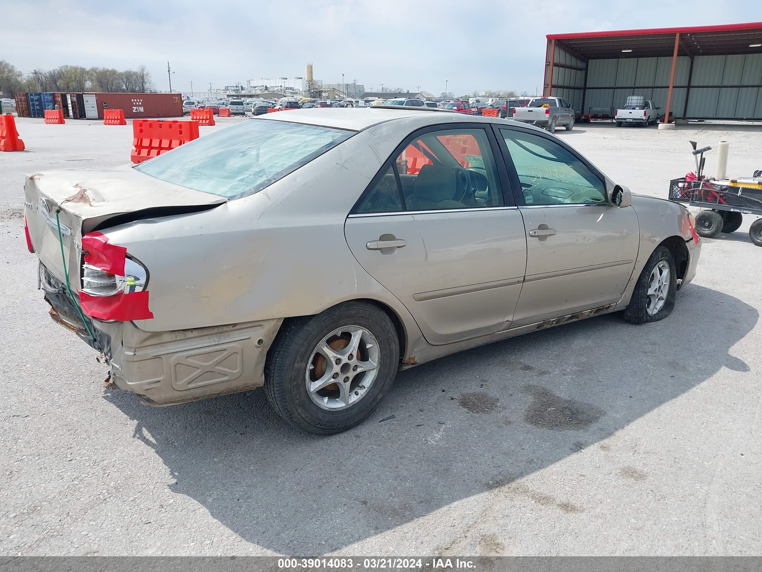 Photo 3 VIN: 4T1BE32K62U548411 - TOYOTA CAMRY 