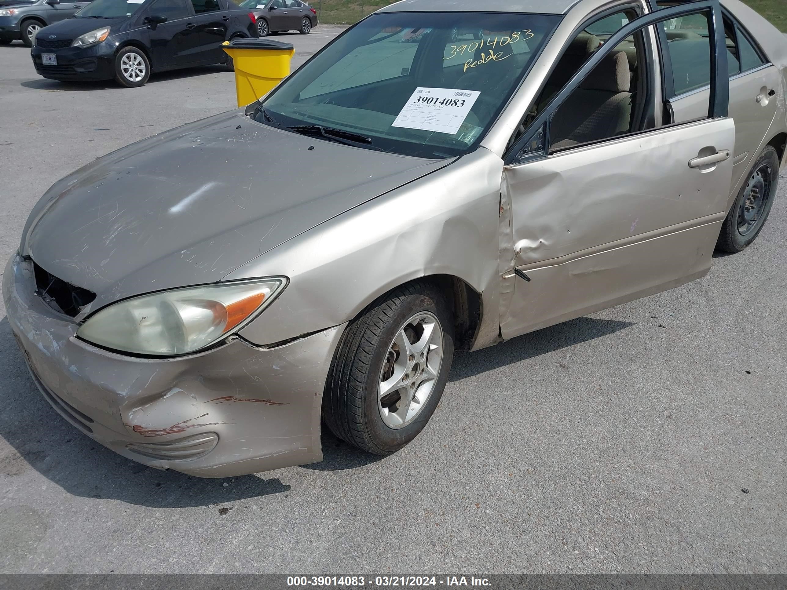 Photo 5 VIN: 4T1BE32K62U548411 - TOYOTA CAMRY 