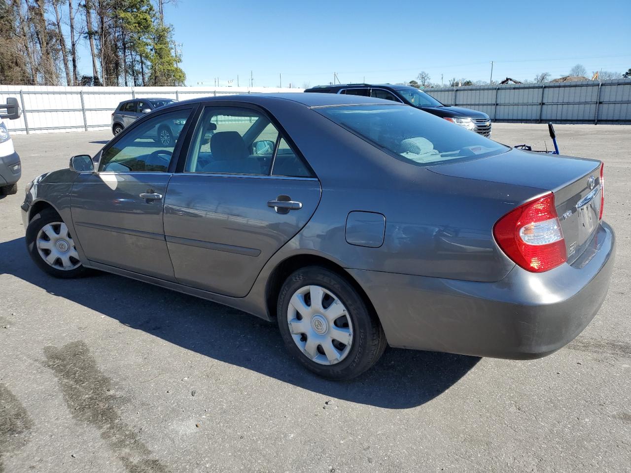 Photo 1 VIN: 4T1BE32K62U587709 - TOYOTA CAMRY 