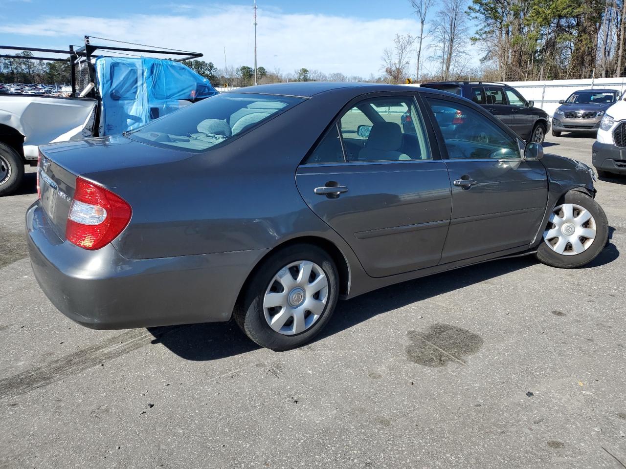 Photo 2 VIN: 4T1BE32K62U587709 - TOYOTA CAMRY 