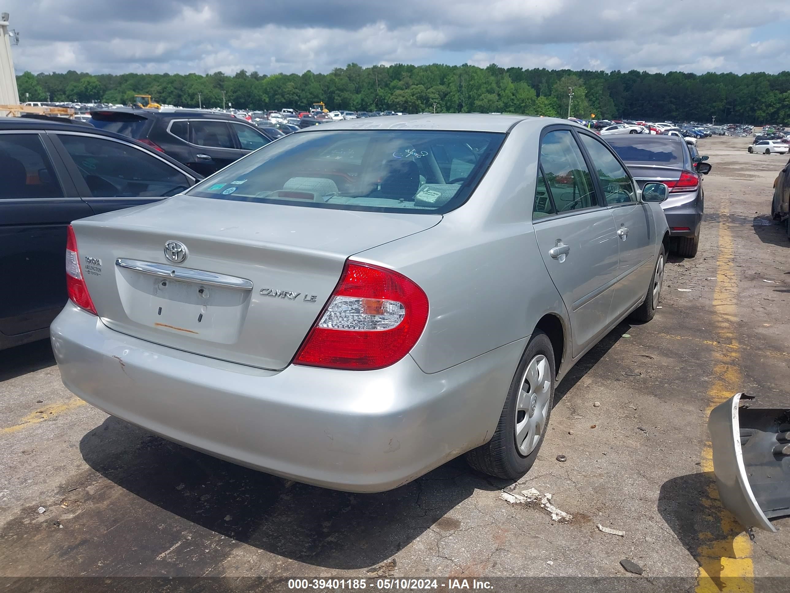 Photo 3 VIN: 4T1BE32K63U690811 - TOYOTA CAMRY 