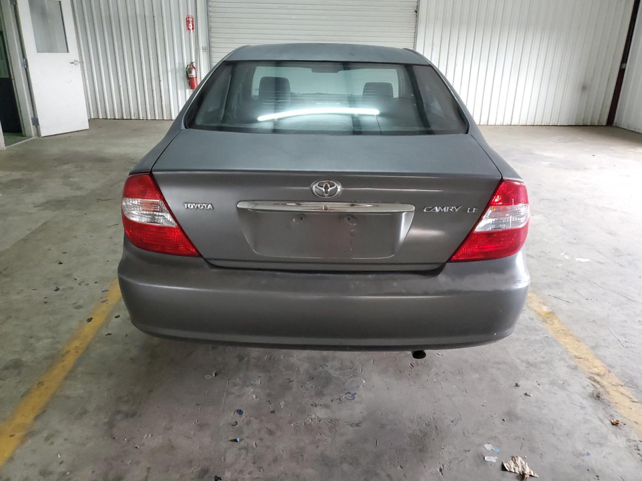 Photo 19 VIN: 4T1BE32K63U704285 - TOYOTA CAMRY 