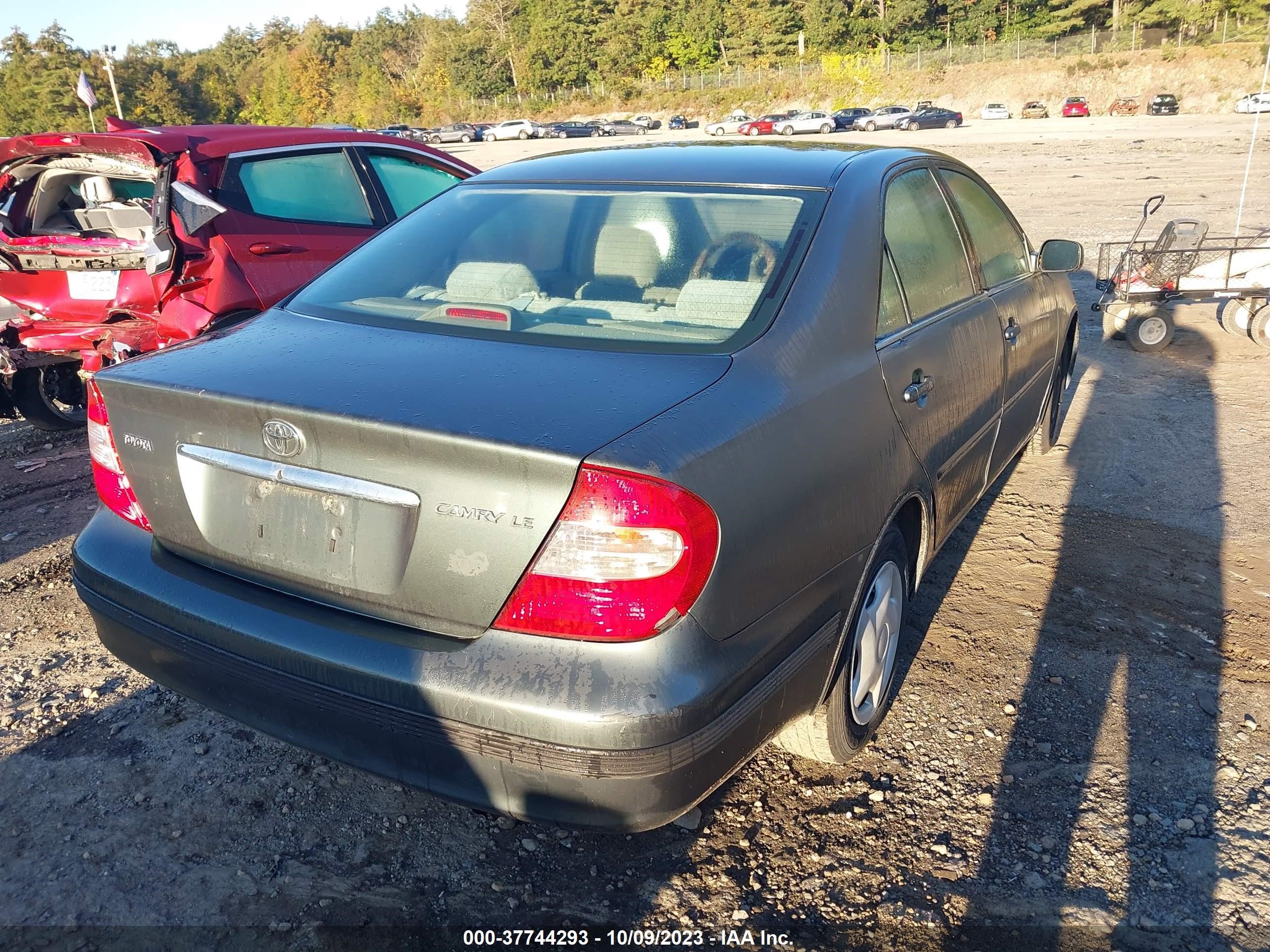 Photo 3 VIN: 4T1BE32K64U262660 - TOYOTA CAMRY 