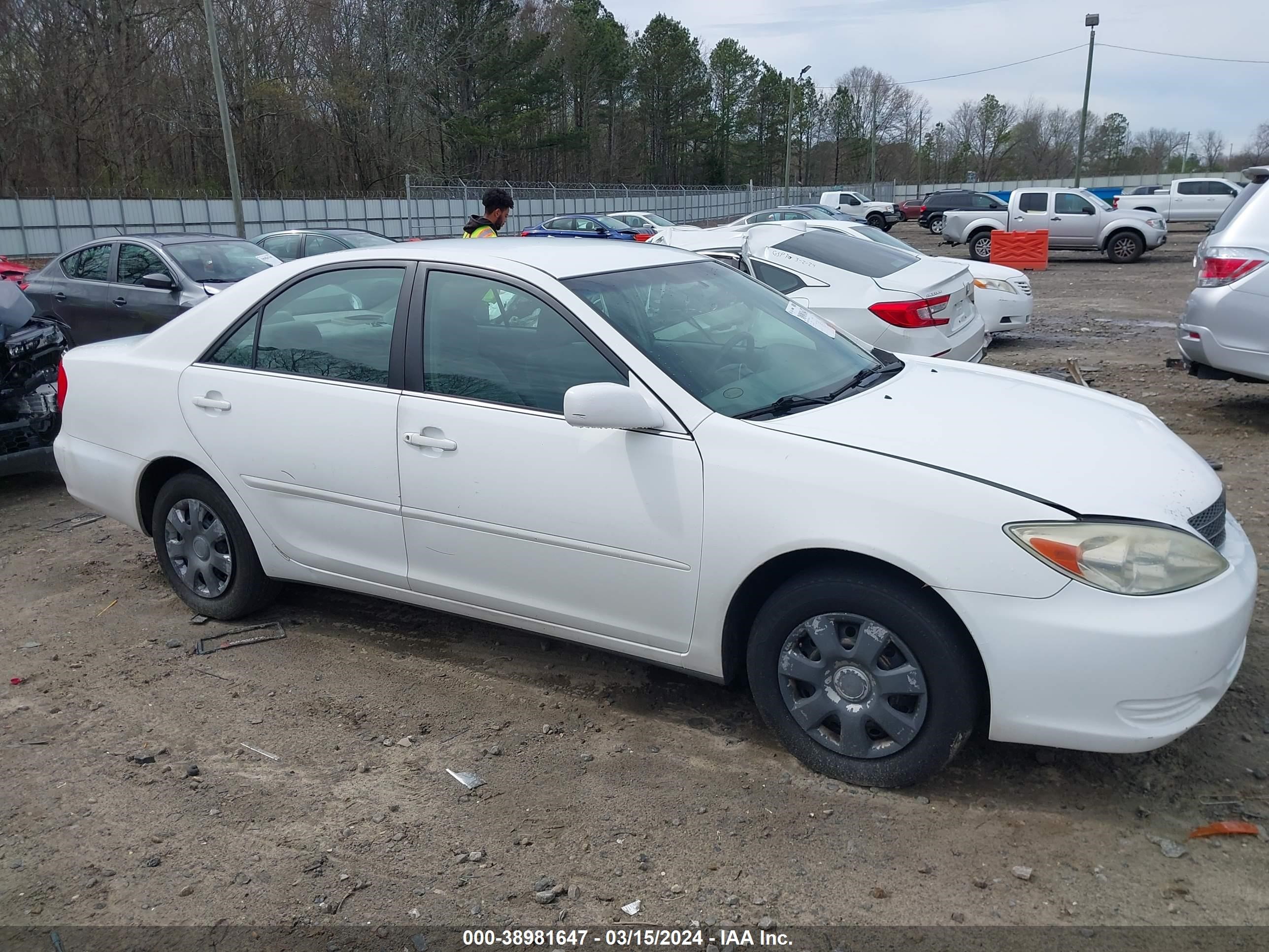 Photo 12 VIN: 4T1BE32K64U262724 - TOYOTA CAMRY 