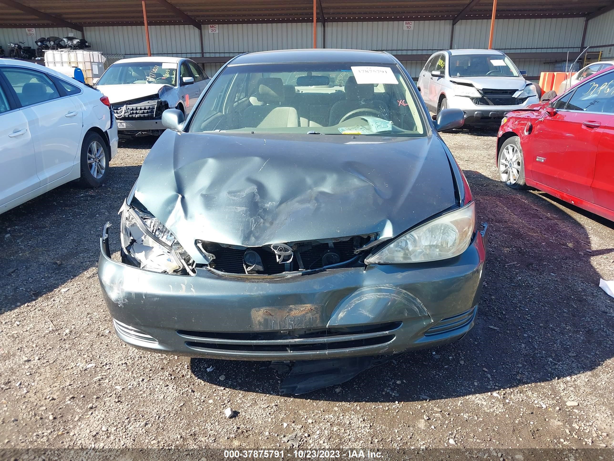 Photo 11 VIN: 4T1BE32K64U268653 - TOYOTA CAMRY 