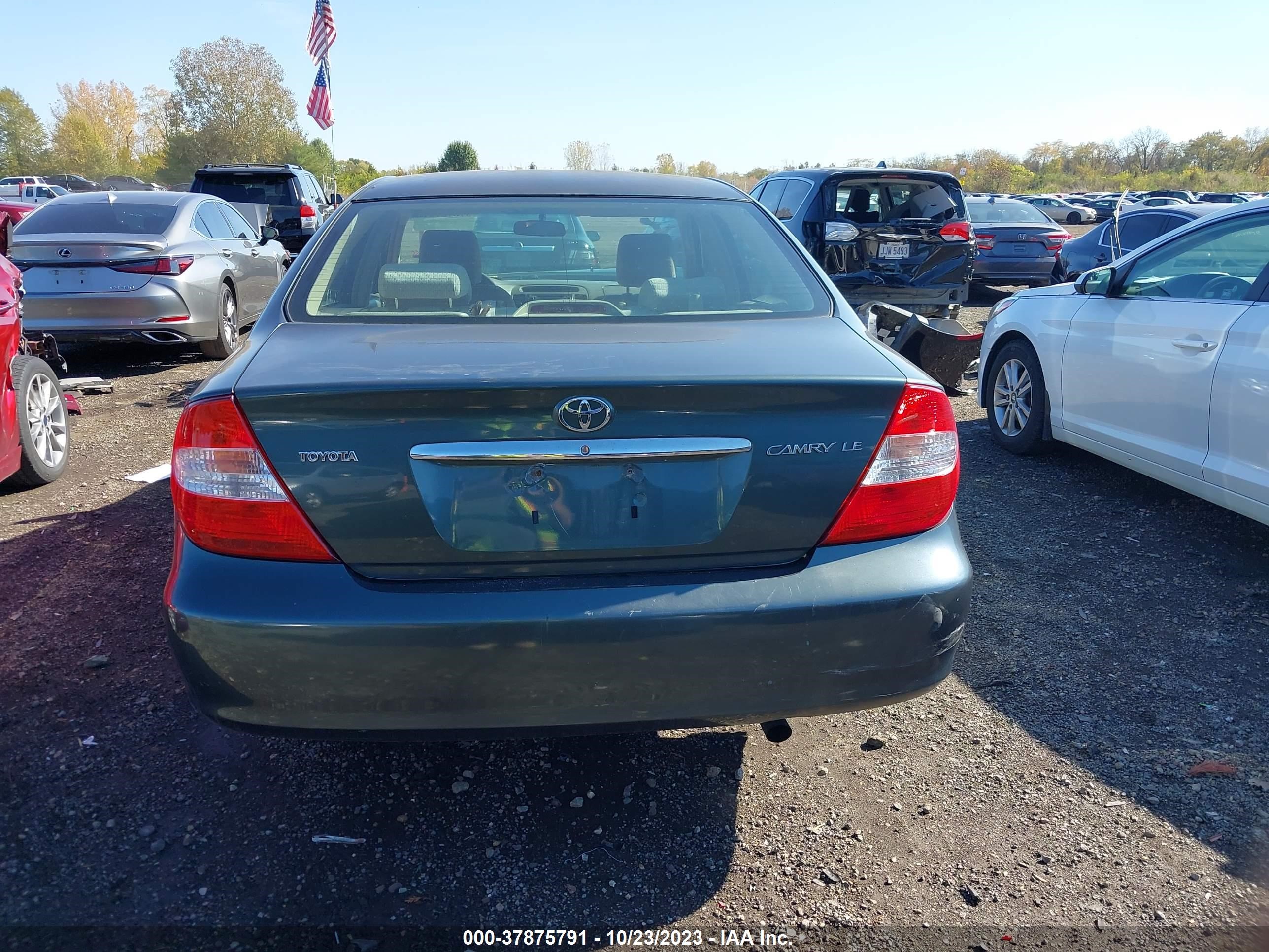 Photo 15 VIN: 4T1BE32K64U268653 - TOYOTA CAMRY 