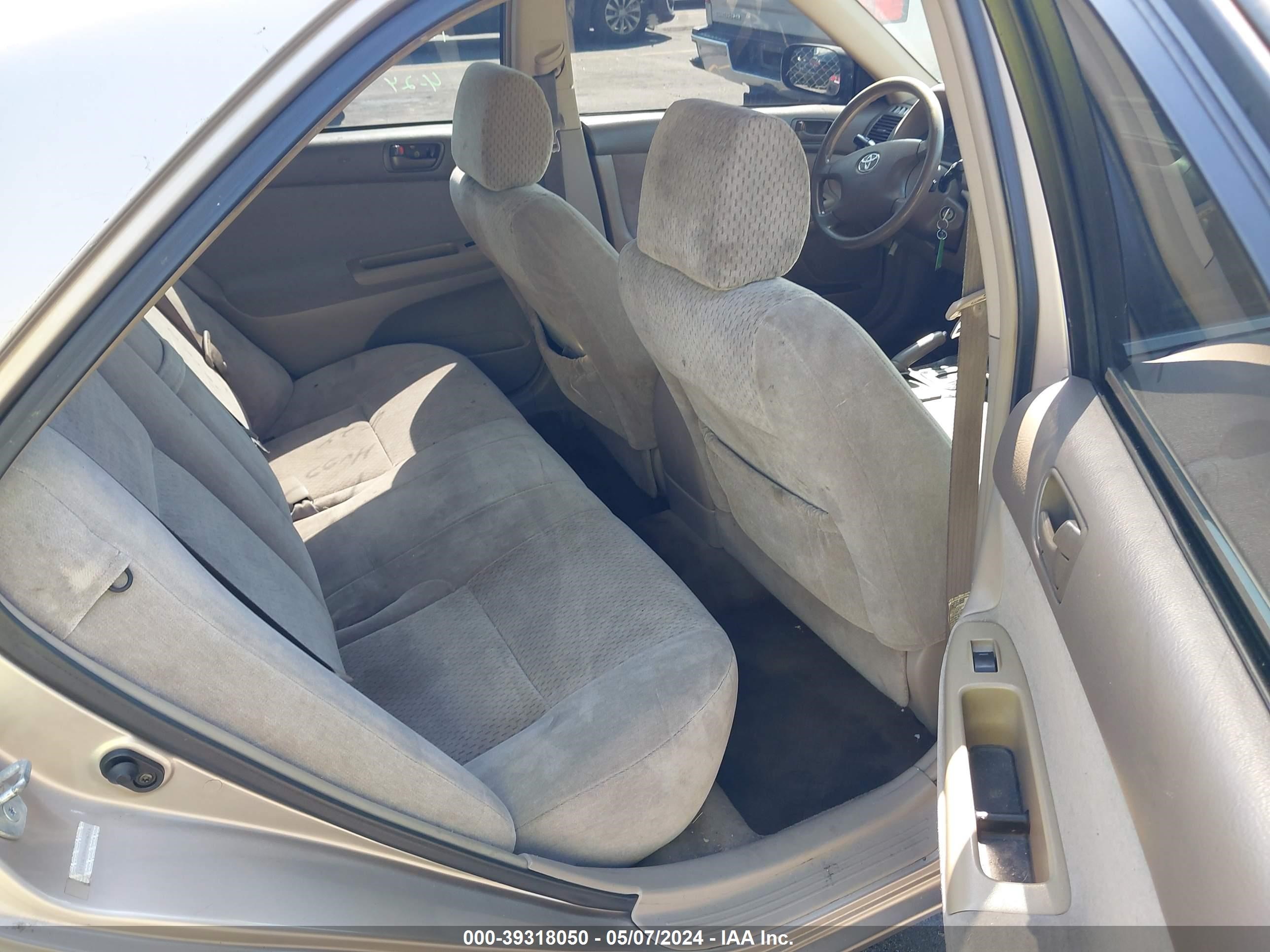 Photo 7 VIN: 4T1BE32K64U806316 - TOYOTA CAMRY 