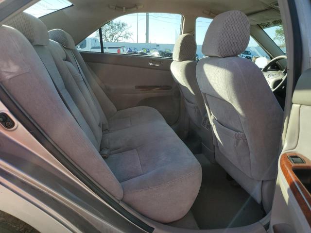 Photo 9 VIN: 4T1BE32K64U823858 - TOYOTA CAMRY 