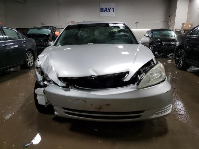 Photo 4 VIN: 4T1BE32K64U860876 - TOYOTA CAMRY 