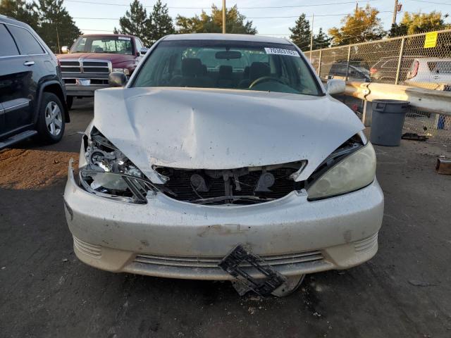 Photo 4 VIN: 4T1BE32K65U038614 - TOYOTA CAMRY 