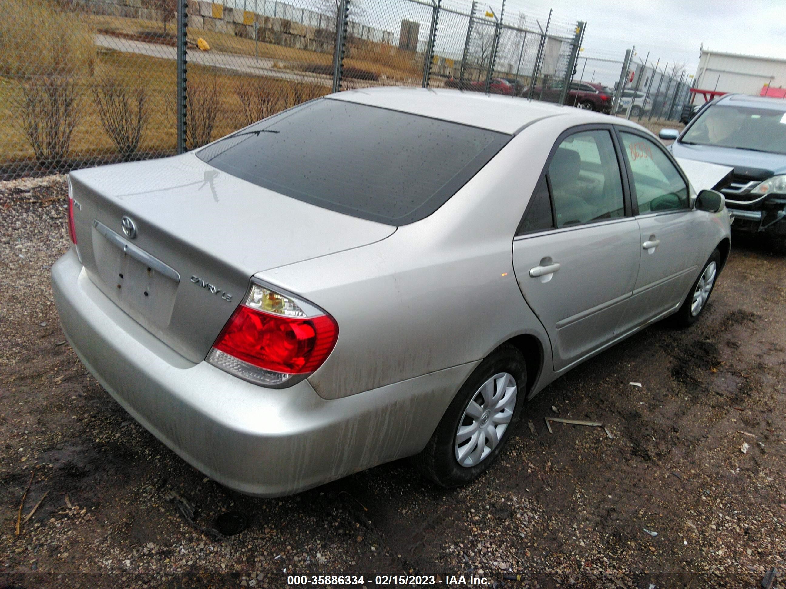 Photo 3 VIN: 4T1BE32K65U080426 - TOYOTA CAMRY 