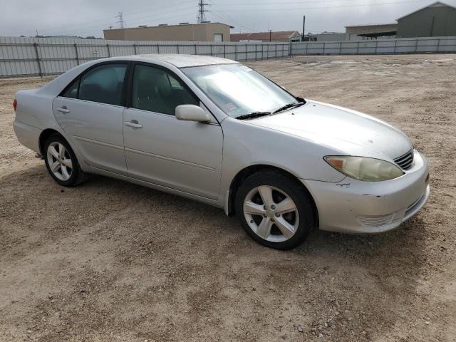 Photo 3 VIN: 4T1BE32K65U086064 - TOYOTA CAMRY 