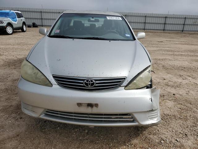 Photo 4 VIN: 4T1BE32K65U086064 - TOYOTA CAMRY 