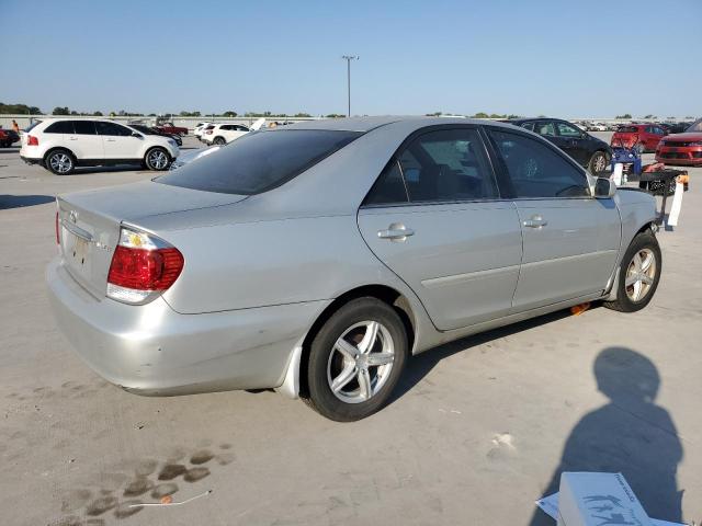 Photo 2 VIN: 4T1BE32K65U100013 - TOYOTA CAMRY LE 