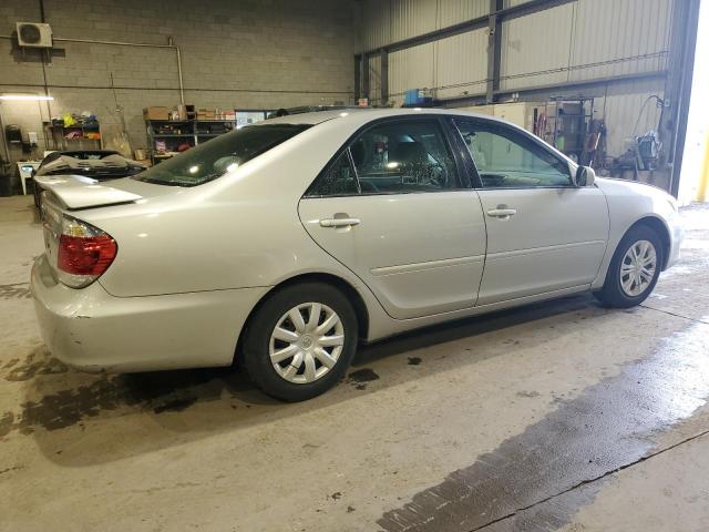 Photo 2 VIN: 4T1BE32K65U398871 - TOYOTA CAMRY 