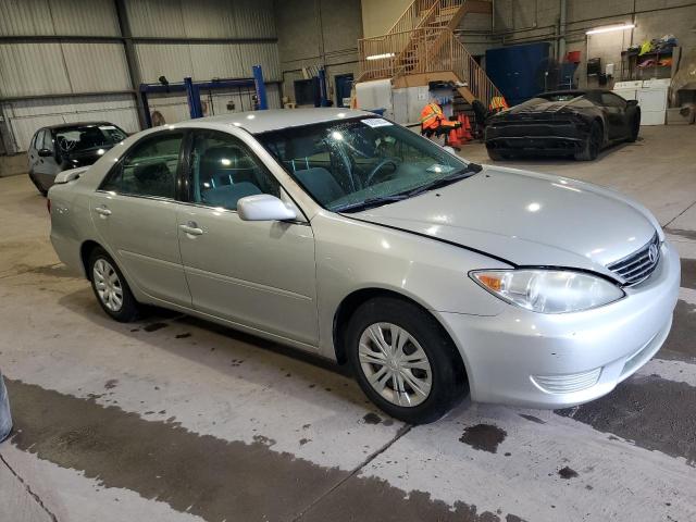 Photo 3 VIN: 4T1BE32K65U398871 - TOYOTA CAMRY 