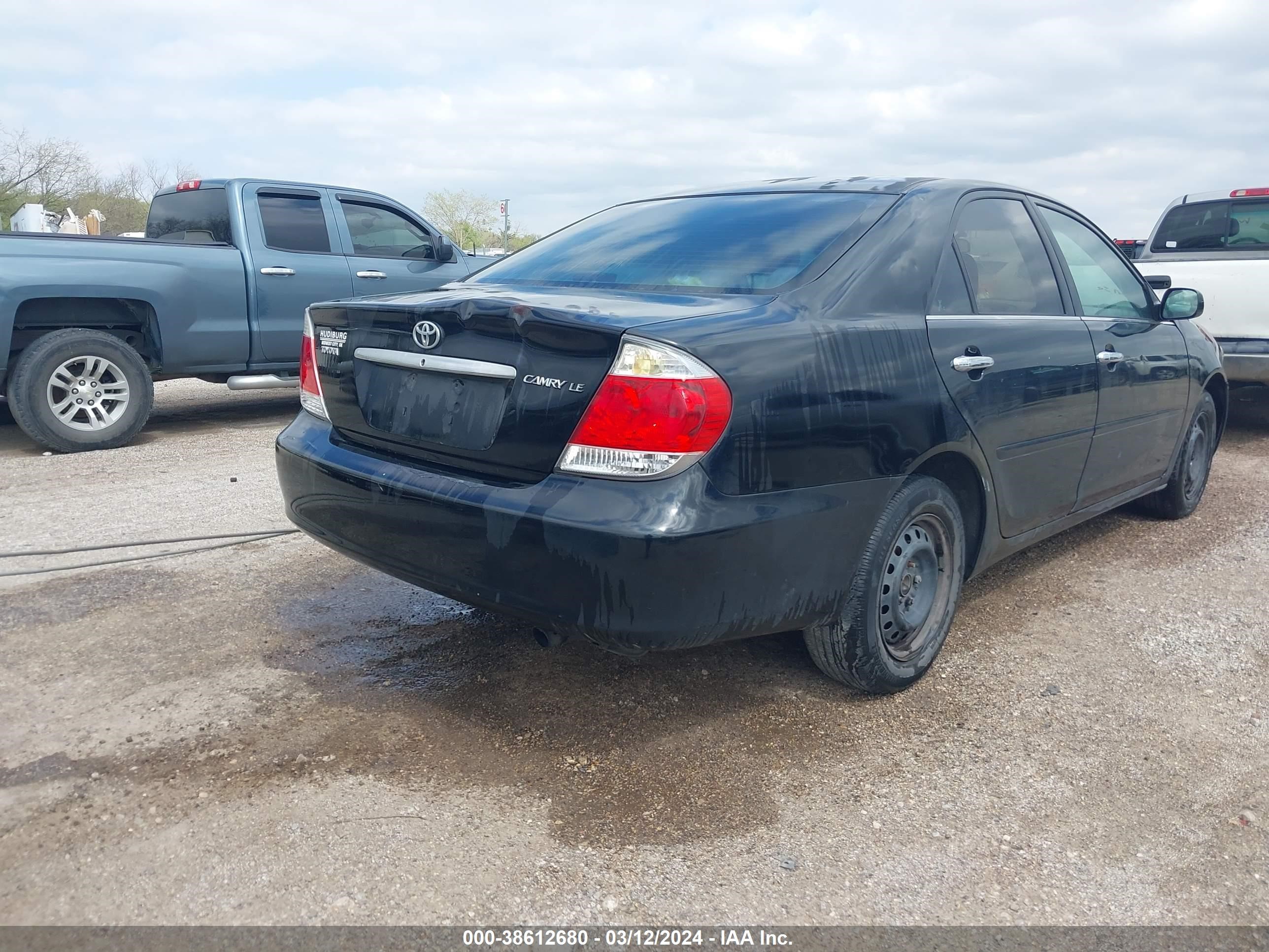 Photo 3 VIN: 4T1BE32K65U419864 - TOYOTA CAMRY 