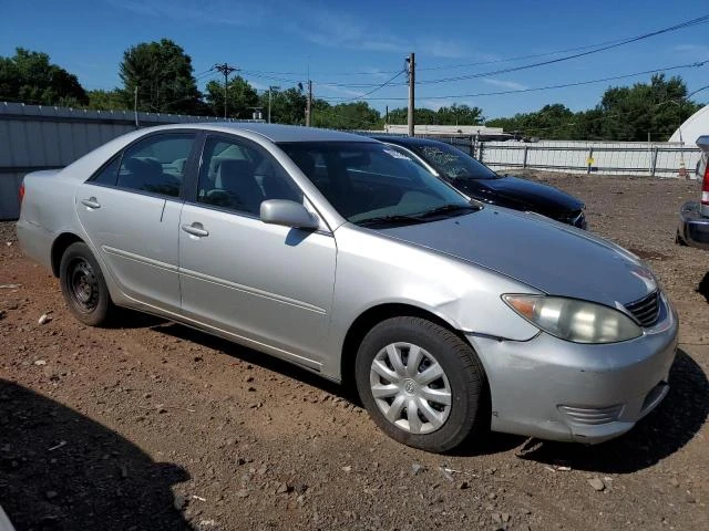 Photo 3 VIN: 4T1BE32K65U500914 - TOYOTA CAMRY LE 