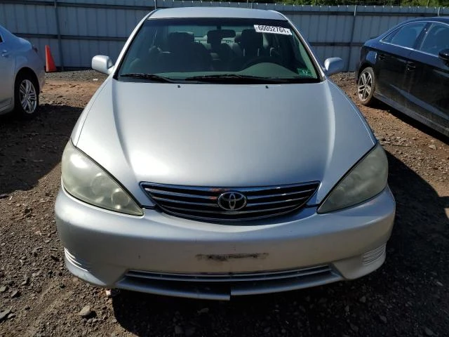 Photo 4 VIN: 4T1BE32K65U500914 - TOYOTA CAMRY LE 