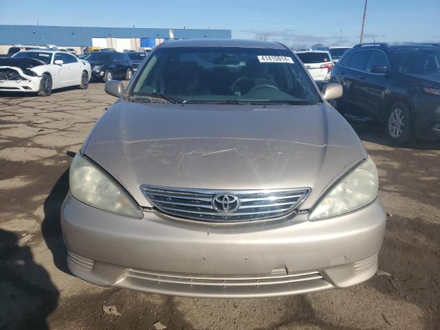 Photo 4 VIN: 4T1BE32K65U502792 - TOYOTA CAMRY 