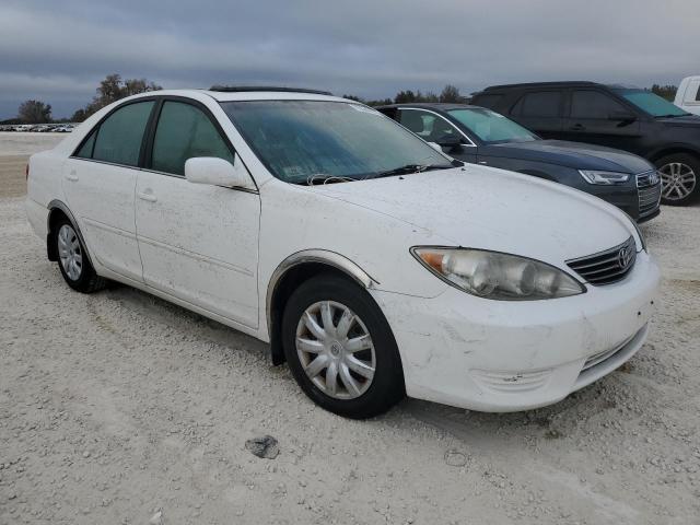 Photo 3 VIN: 4T1BE32K65U546985 - TOYOTA CAMRY LE 