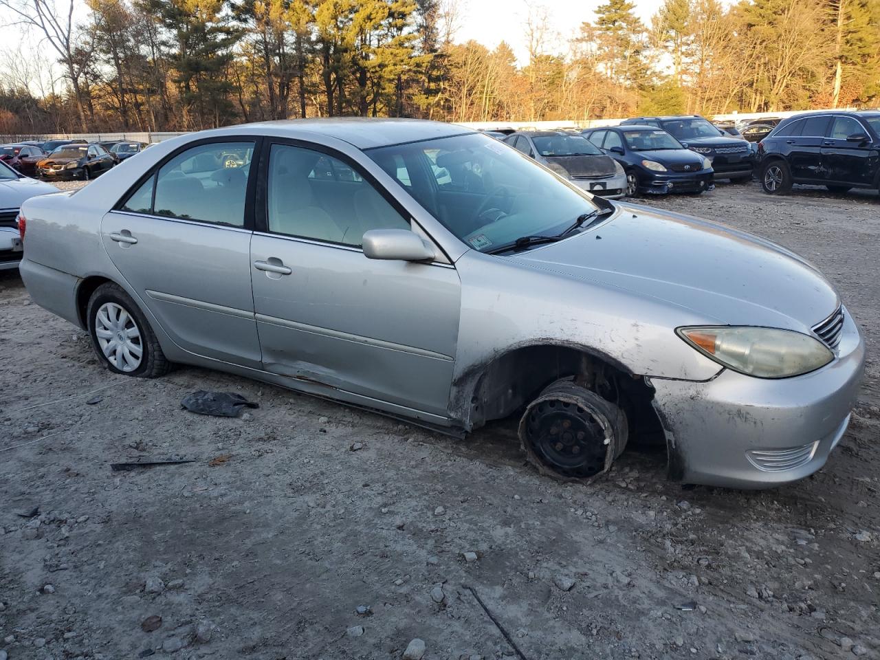 Photo 3 VIN: 4T1BE32K65U568582 - TOYOTA CAMRY 