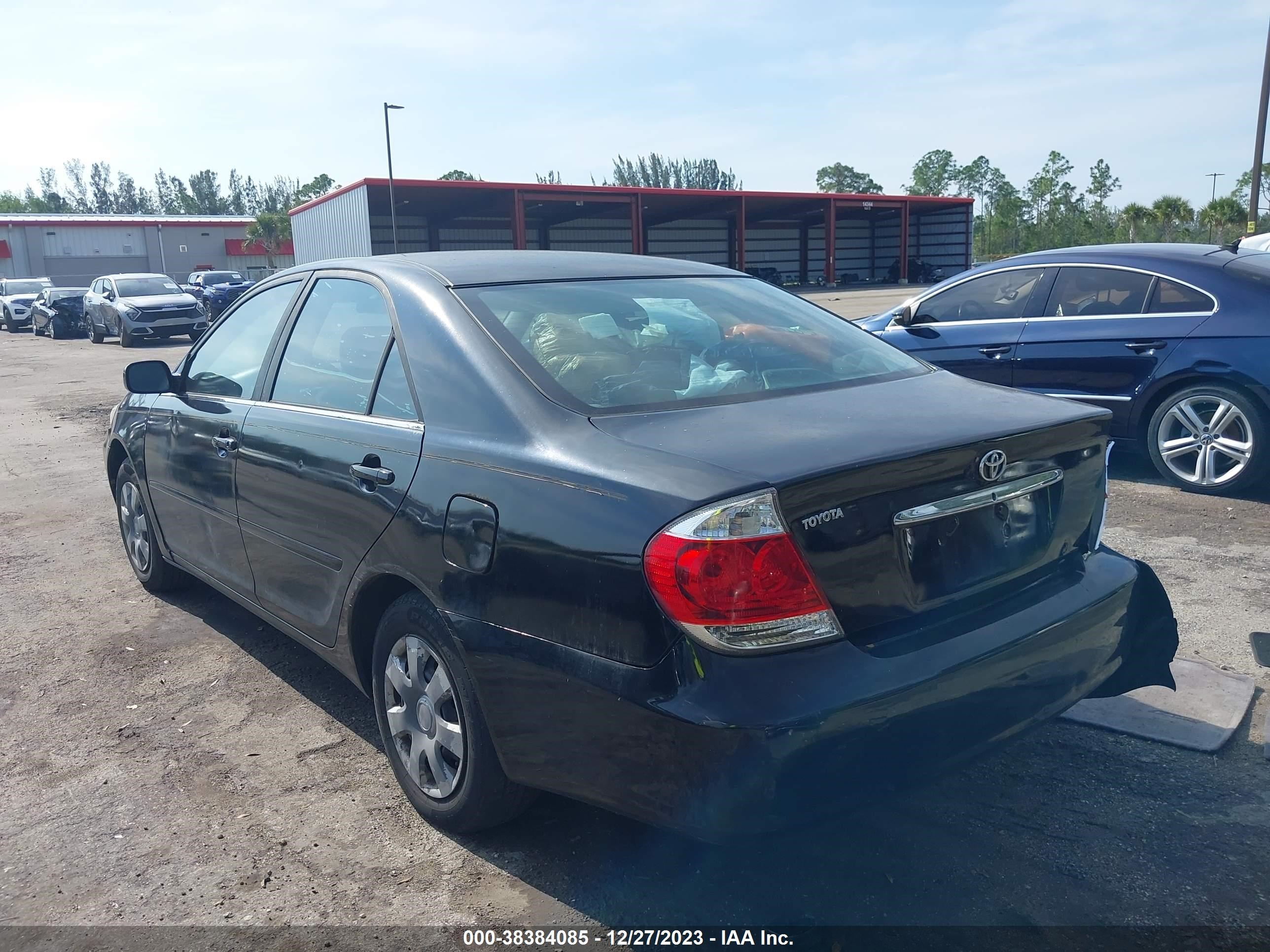 Photo 2 VIN: 4T1BE32K66U110851 - TOYOTA CAMRY 