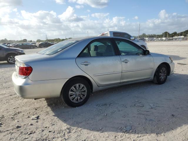 Photo 2 VIN: 4T1BE32K66U137743 - TOYOTA CAMRY LE 