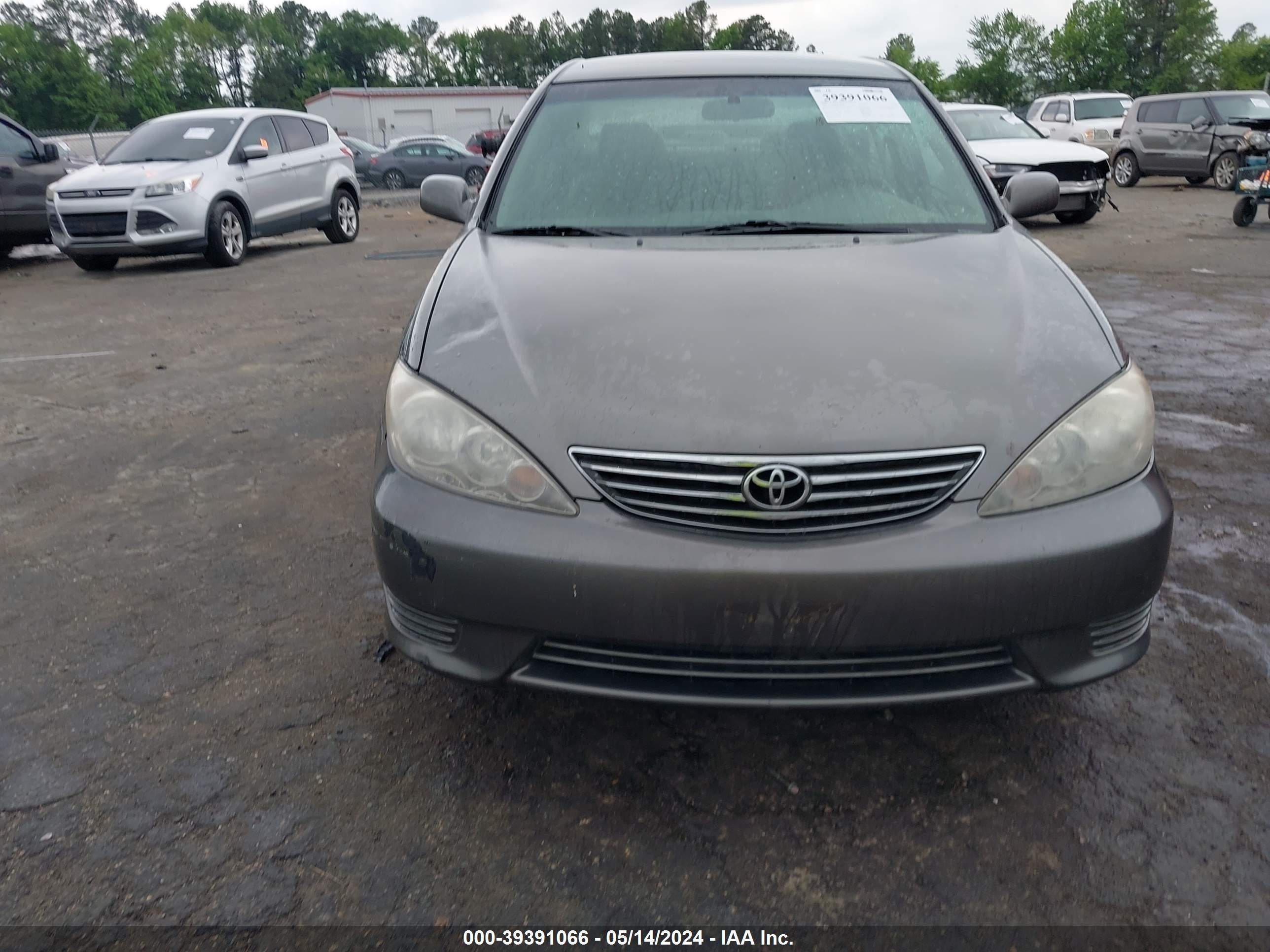 Photo 11 VIN: 4T1BE32K66U682907 - TOYOTA CAMRY 