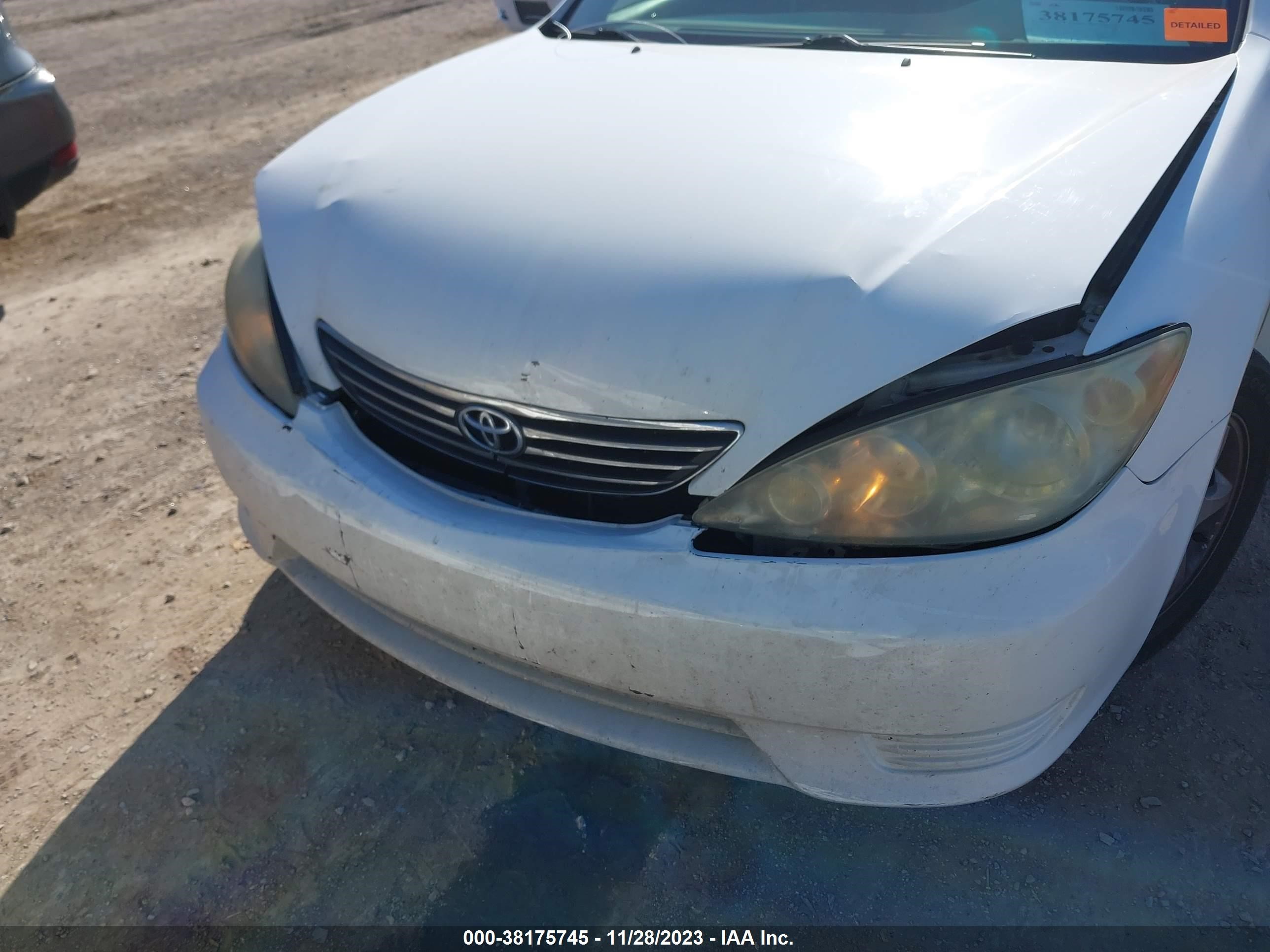 Photo 5 VIN: 4T1BE32K66U684267 - TOYOTA CAMRY 