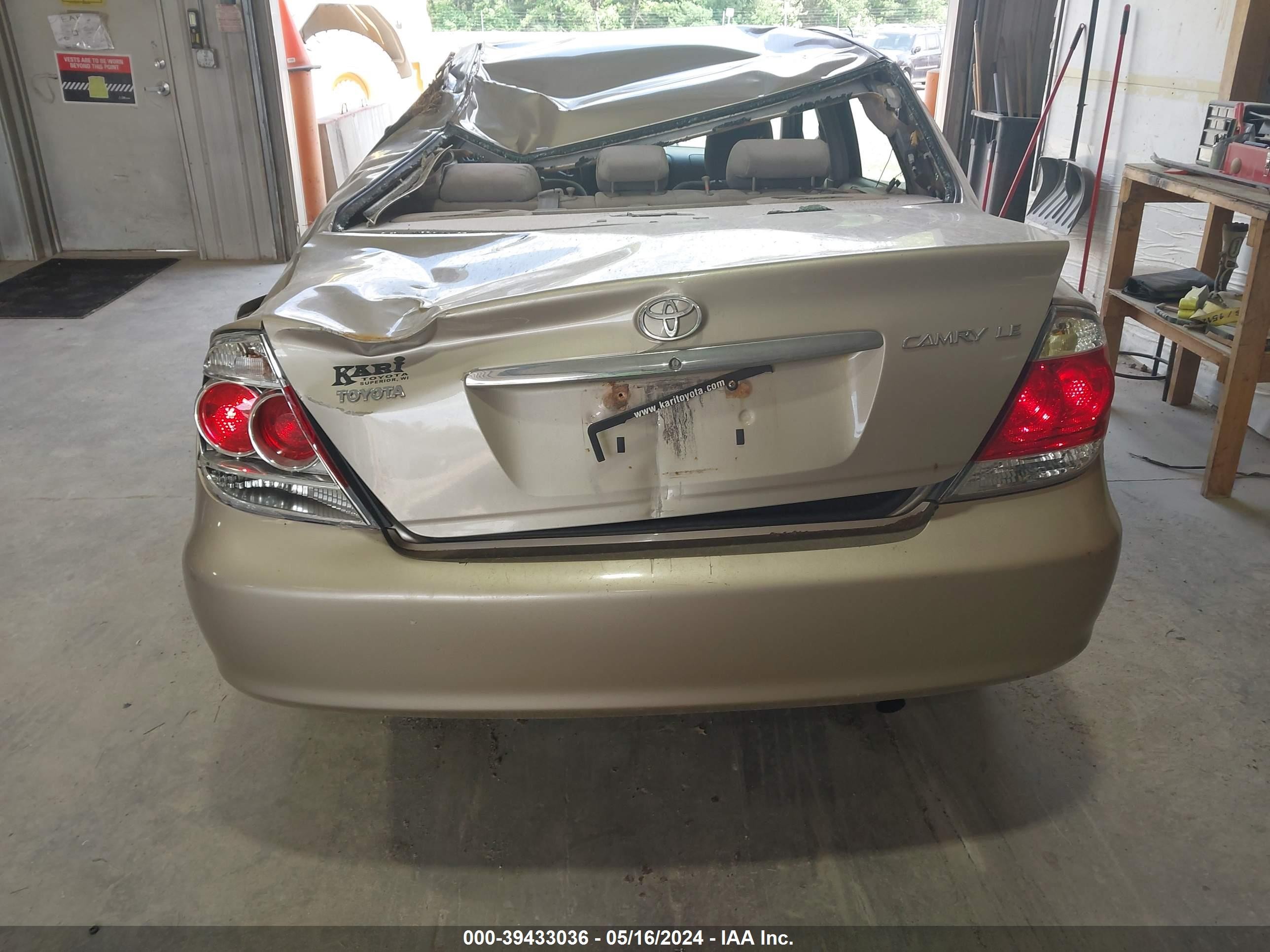 Photo 15 VIN: 4T1BE32K66U694636 - TOYOTA CAMRY 