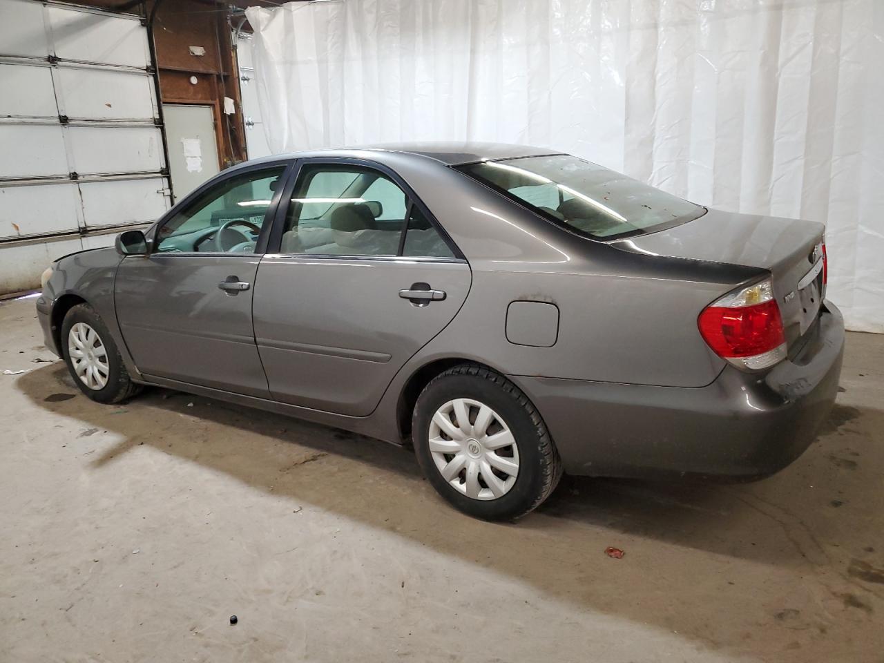 Photo 1 VIN: 4T1BE32K66U731118 - TOYOTA CAMRY 