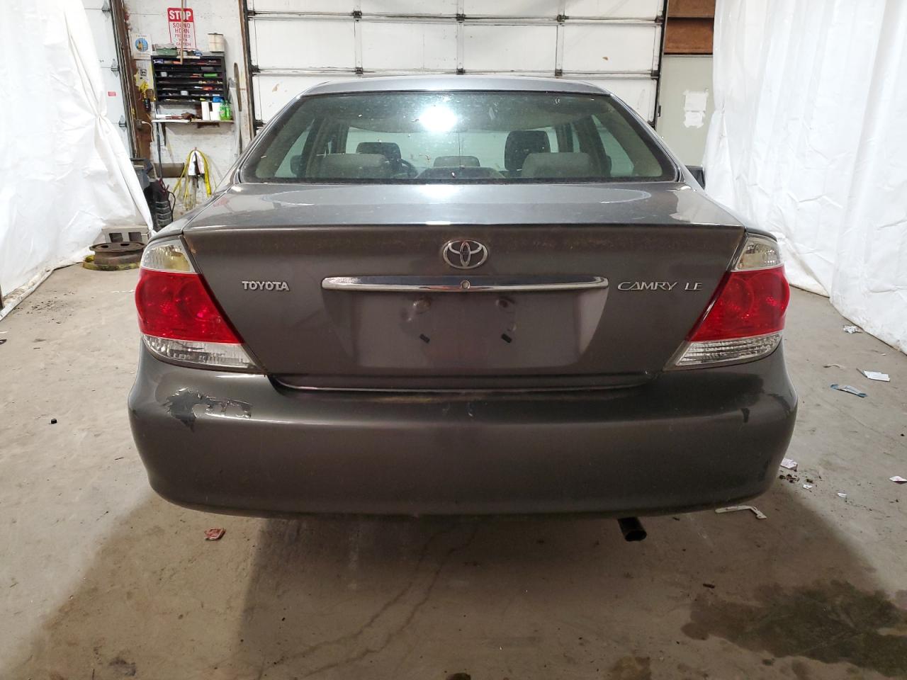 Photo 5 VIN: 4T1BE32K66U731118 - TOYOTA CAMRY LE 