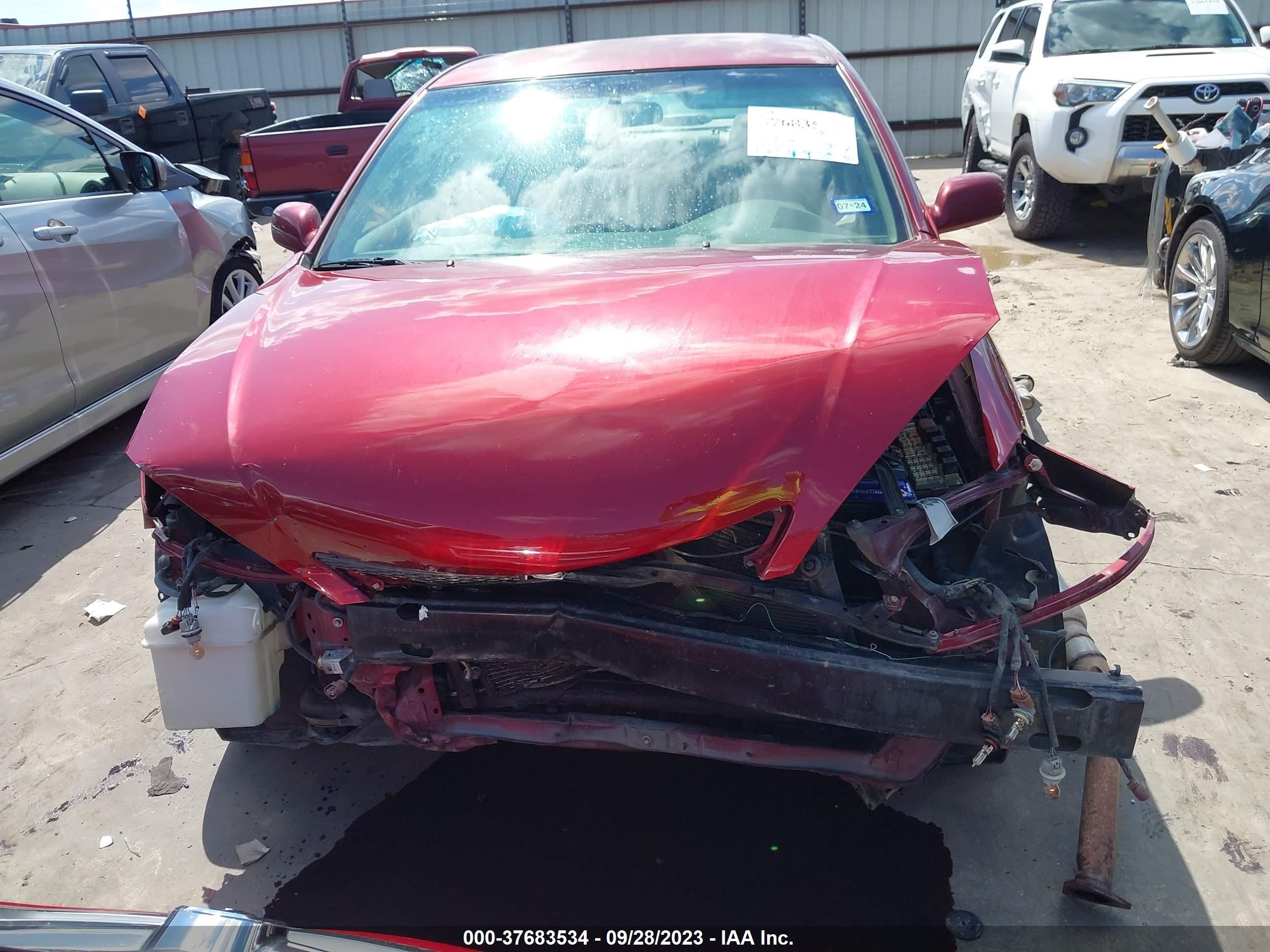 Photo 5 VIN: 4T1BE32K72U043719 - TOYOTA CAMRY 