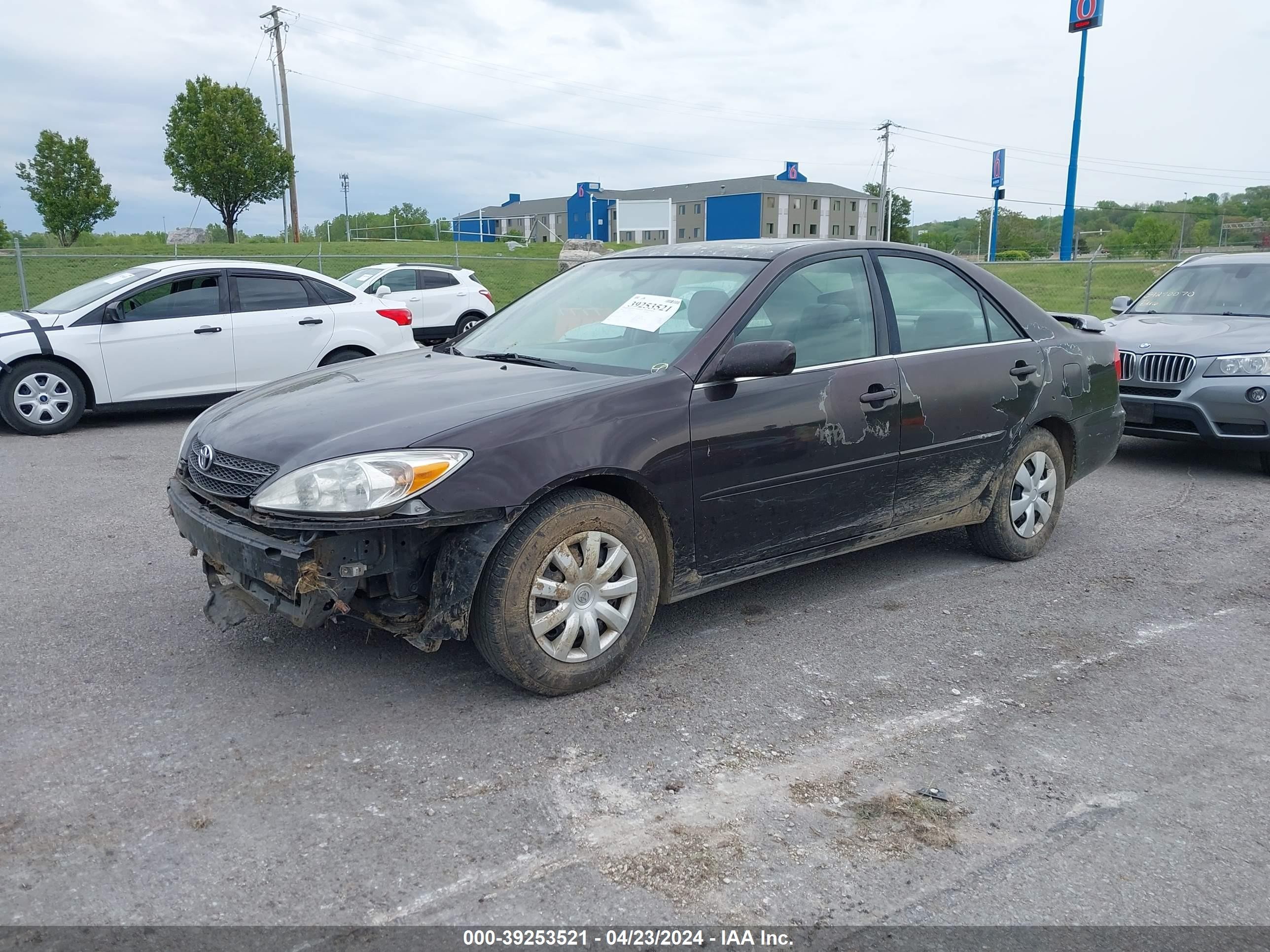 Photo 1 VIN: 4T1BE32K72U507320 - TOYOTA CAMRY 