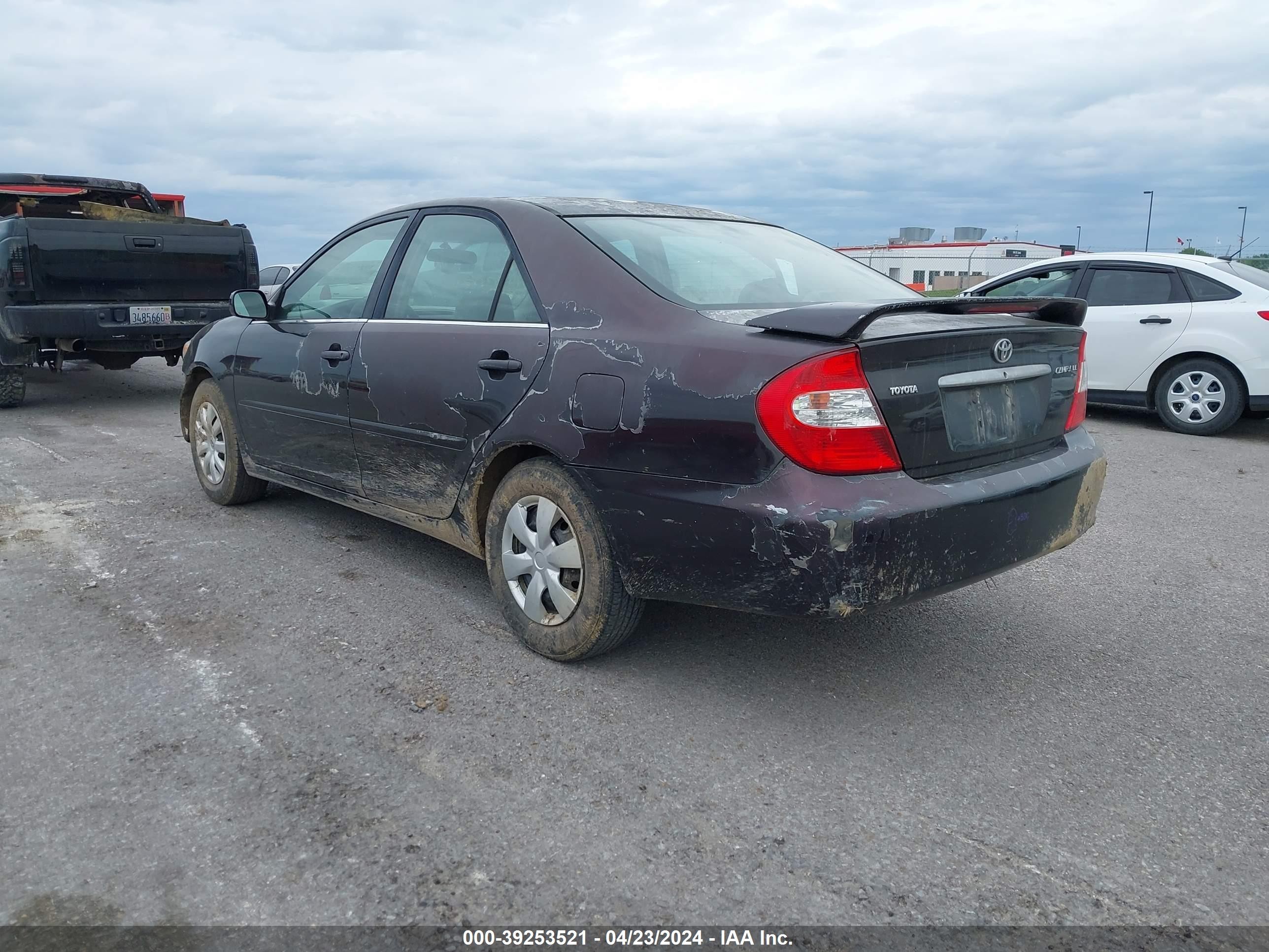 Photo 2 VIN: 4T1BE32K72U507320 - TOYOTA CAMRY 