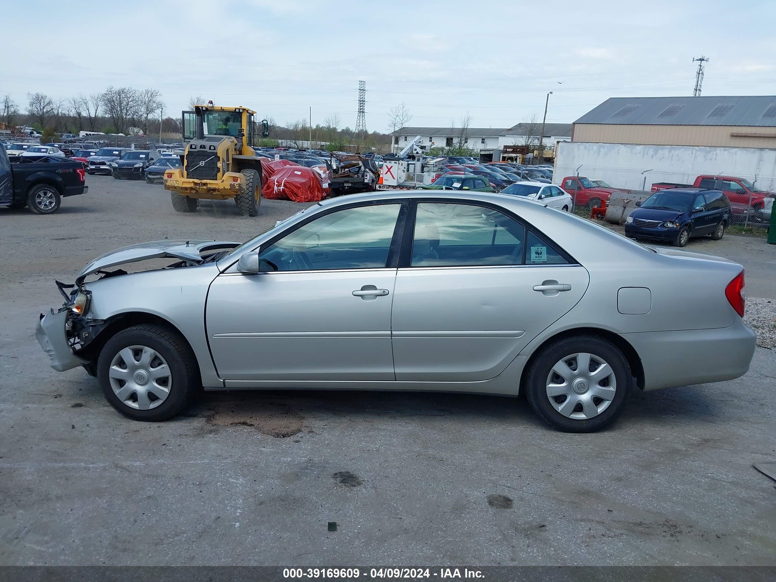 Photo 13 VIN: 4T1BE32K73U212364 - TOYOTA CAMRY 