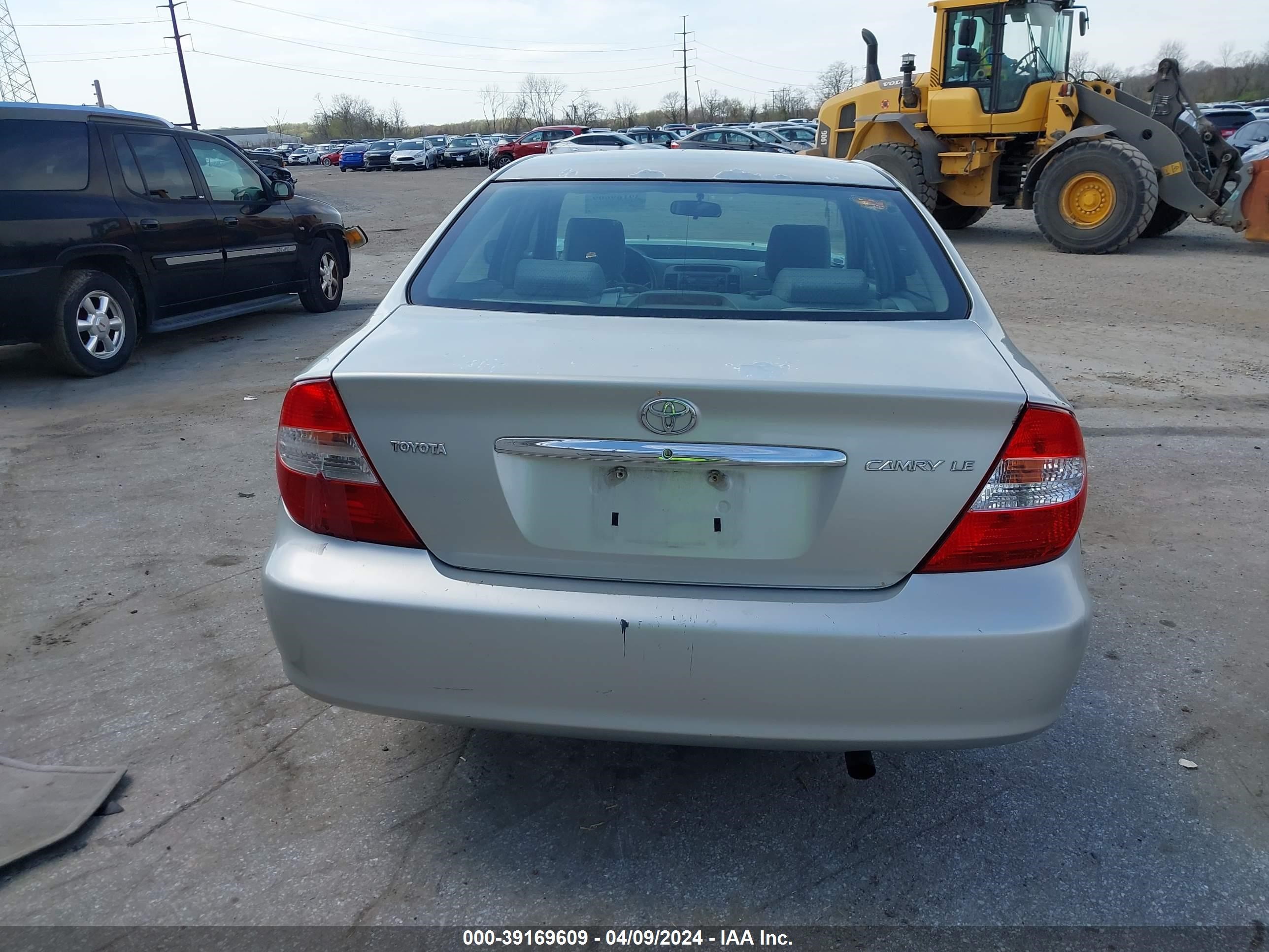 Photo 15 VIN: 4T1BE32K73U212364 - TOYOTA CAMRY 