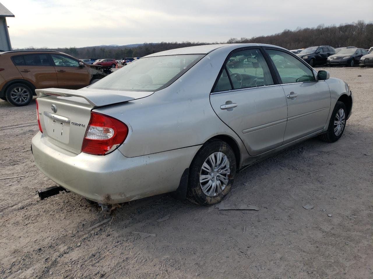 Photo 2 VIN: 4T1BE32K73U696424 - TOYOTA CAMRY 