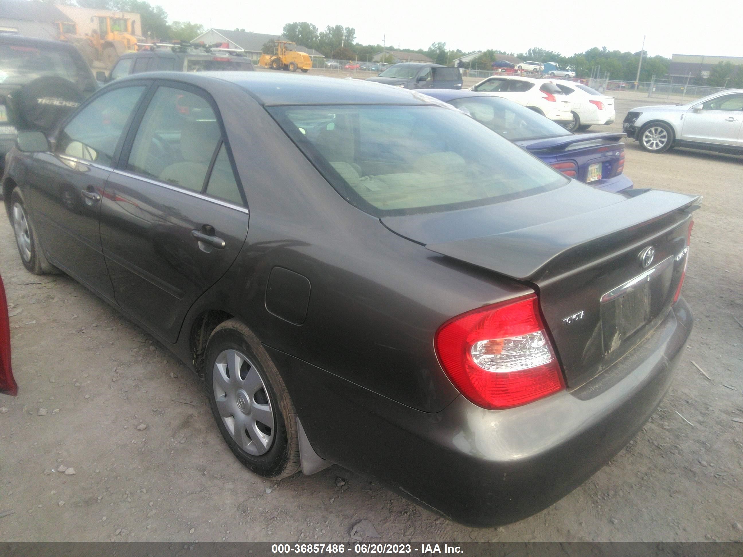 Photo 2 VIN: 4T1BE32K73U770277 - TOYOTA CAMRY 