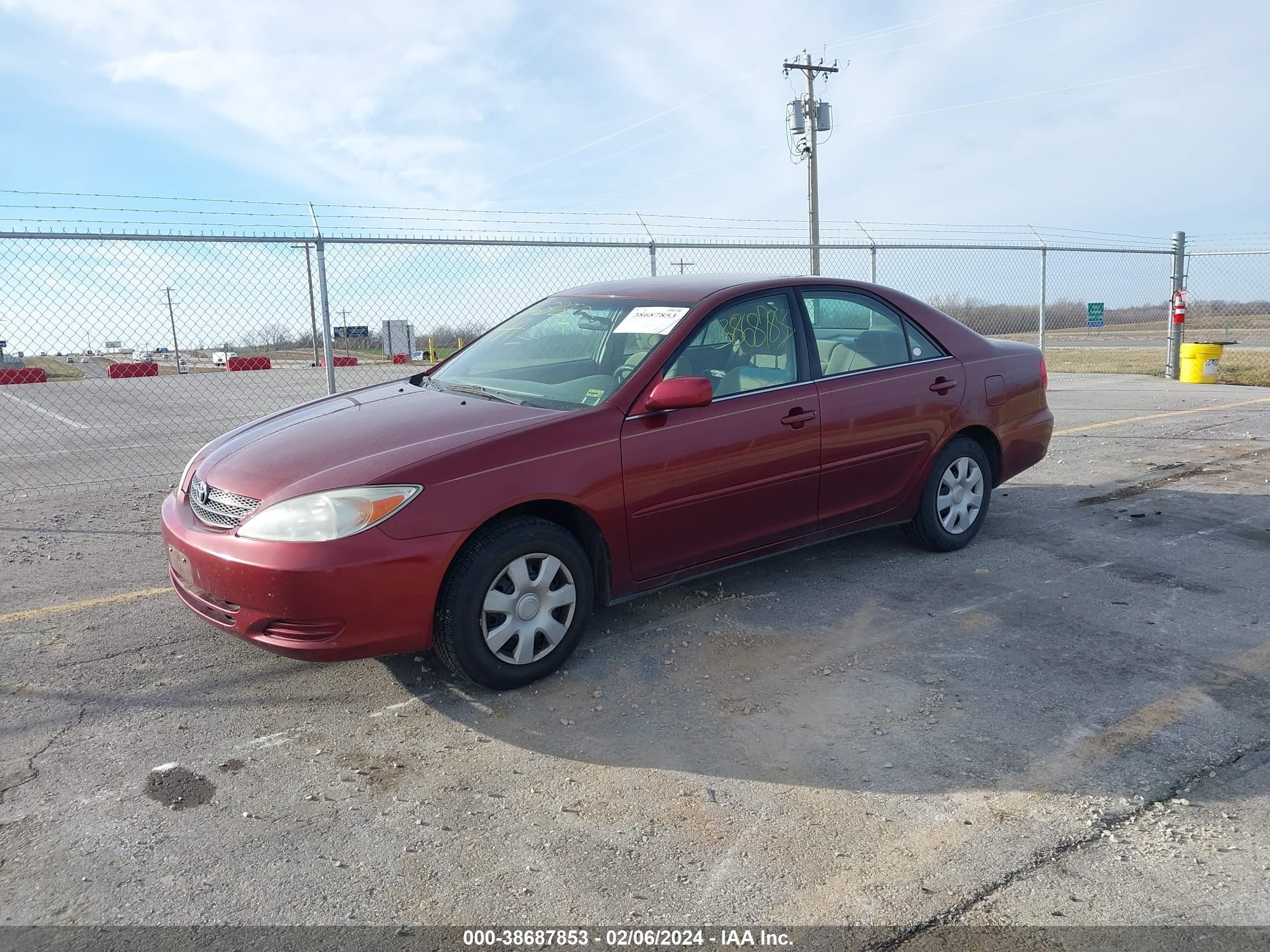 Photo 1 VIN: 4T1BE32K74U332425 - TOYOTA CAMRY 