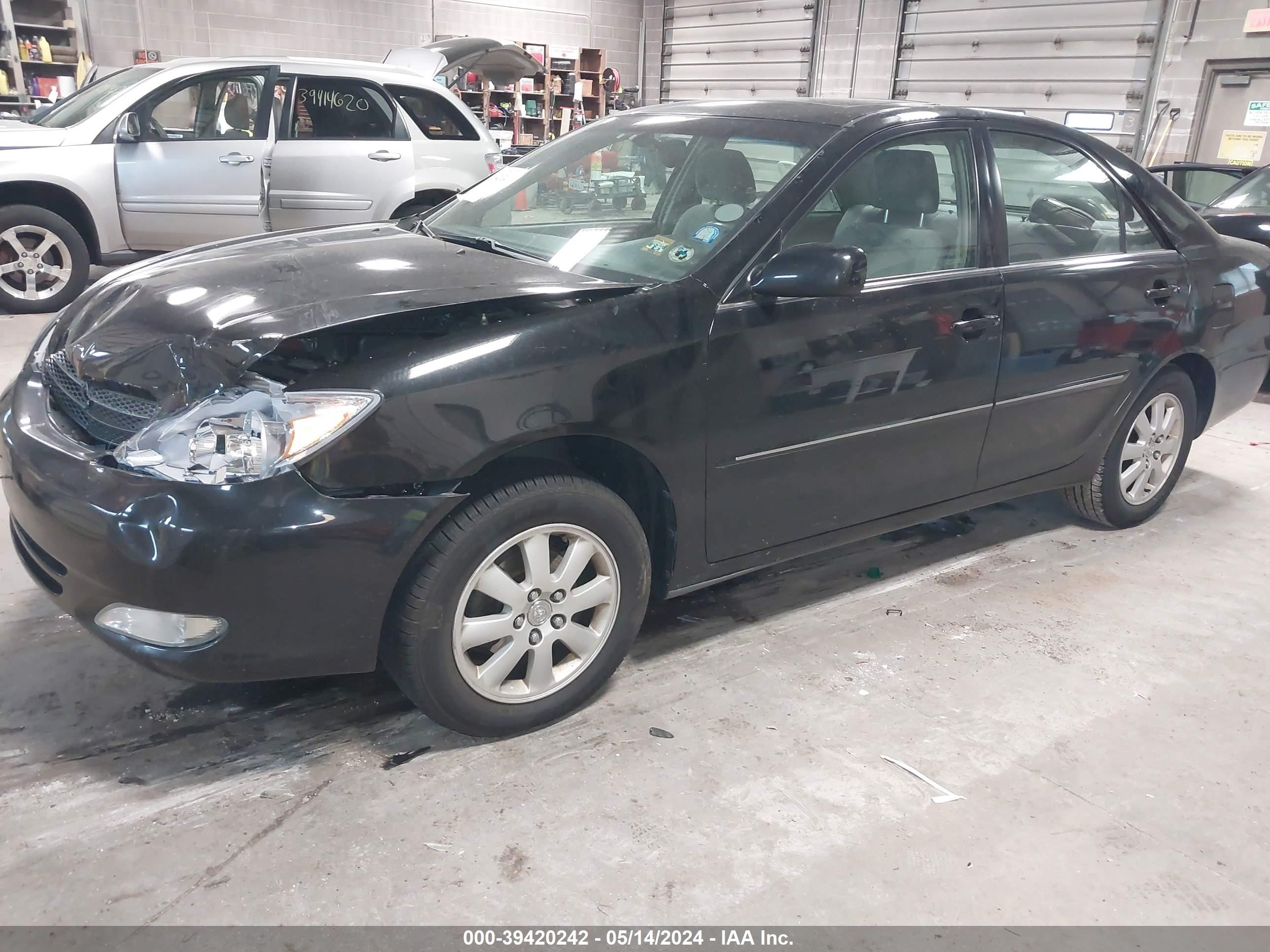 Photo 1 VIN: 4T1BE32K74U337785 - TOYOTA CAMRY 