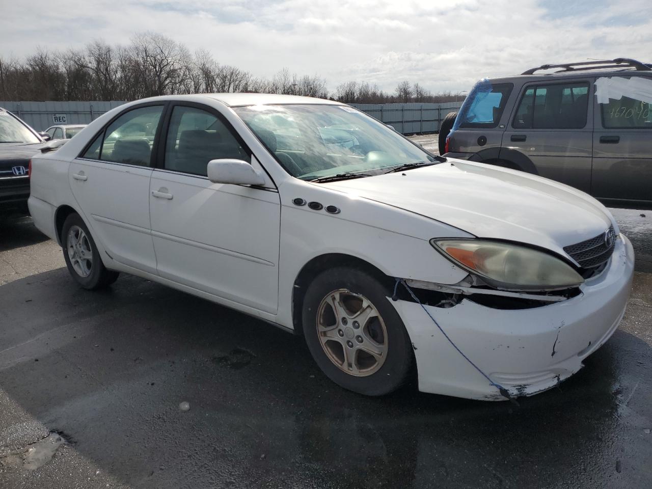 Photo 3 VIN: 4T1BE32K74U368650 - TOYOTA CAMRY 