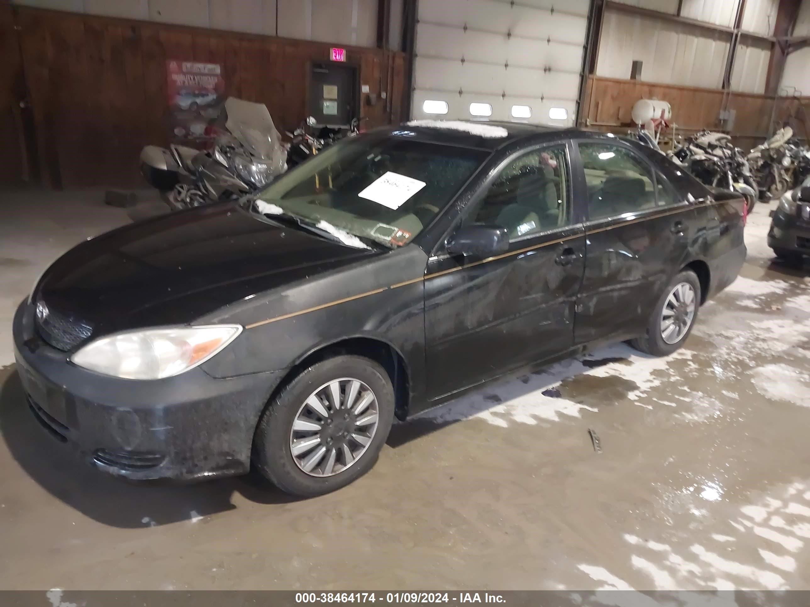 Photo 1 VIN: 4T1BE32K74U370463 - TOYOTA CAMRY 