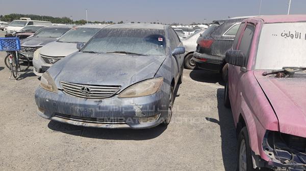 Photo 3 VIN: 4T1BE32K74U871739 - TOYOTA CAMRY 