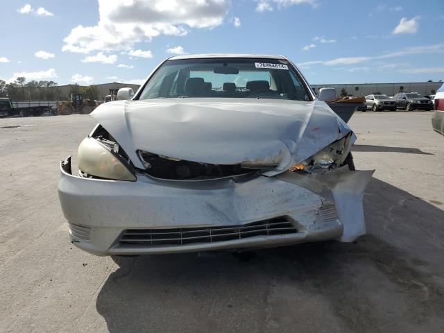 Photo 4 VIN: 4T1BE32K75U008506 - TOYOTA CAMRY LE 