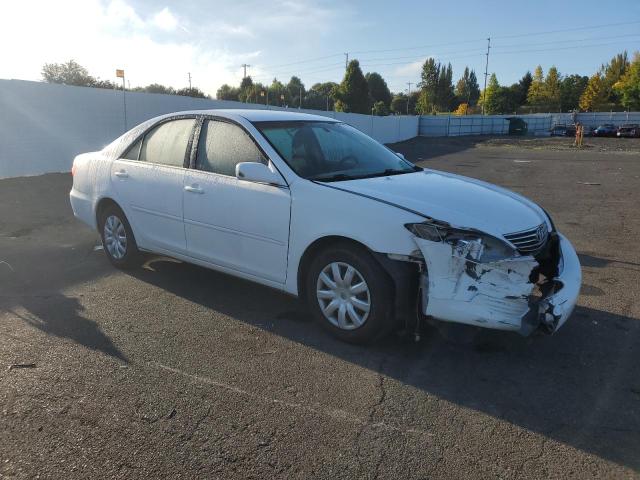 Photo 3 VIN: 4T1BE32K75U024088 - TOYOTA CAMRY LE 