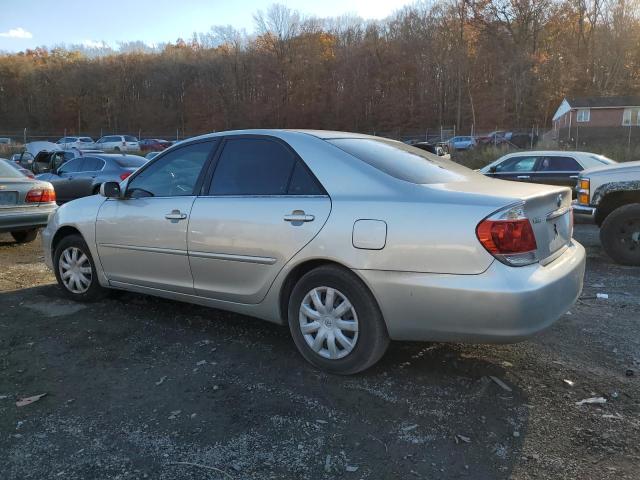 Photo 1 VIN: 4T1BE32K75U069340 - TOYOTA CAMRY LE 