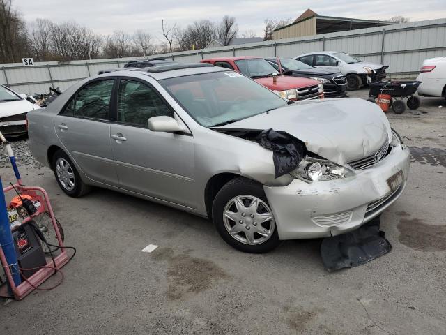 Photo 3 VIN: 4T1BE32K75U393789 - TOYOTA CAMRY 