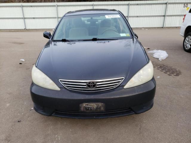 Photo 4 VIN: 4T1BE32K75U397440 - TOYOTA CAMRY LE 